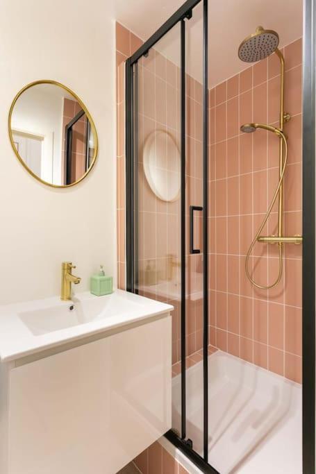 Pink Fairytale-Like Apartment Antwerpen Eksteriør bilde